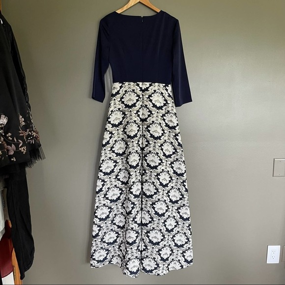 NWT Kay Unger Izabella A-Line Evening Gown Navy 2 - Picture 12 of 15